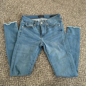 Banana Republic 27L (27 Tall) Skinny Fit Jeans with Raw Hem